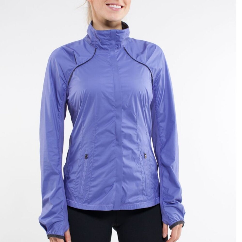 Lululemon‎ Essential Jacket size 8